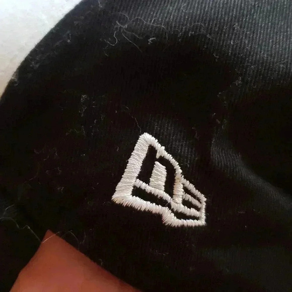 Chicago Cubs and White Sox Baseball Cap Bundle - Picture 9 of 13